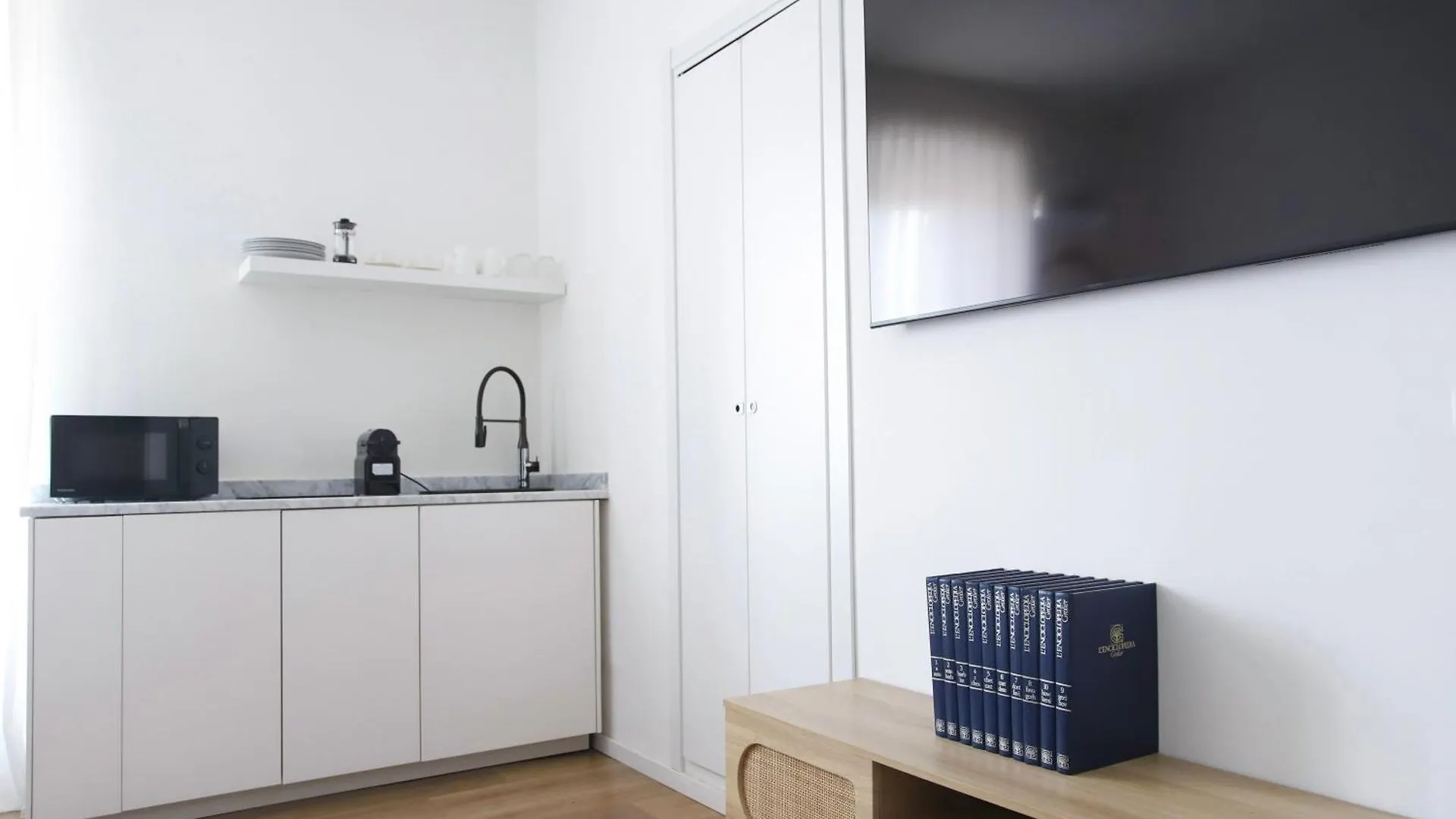 Isaia Milano Acomodação com café da manhã