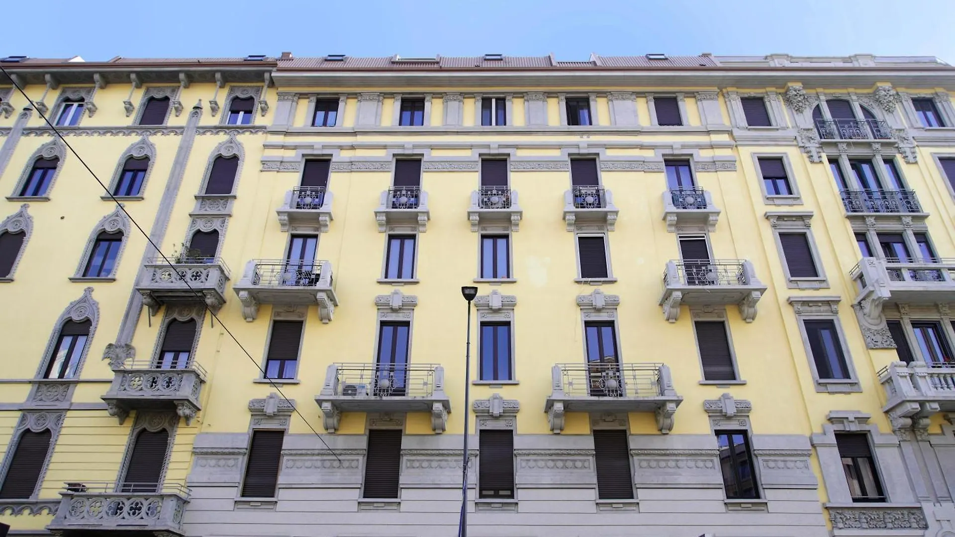 Isaia Milano Acomodação com café da manhã